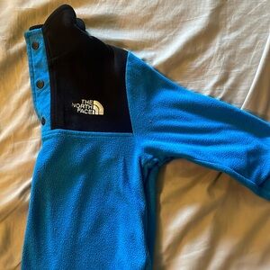 Boys north face 1/2 zip.